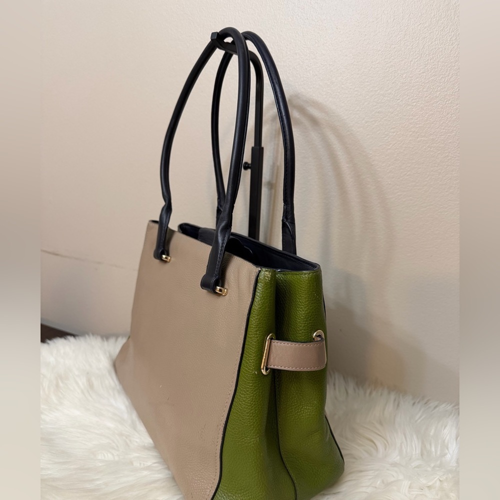 Coach Tan and Olive Leather Tote Bag#36514 - Picture 5 of 13